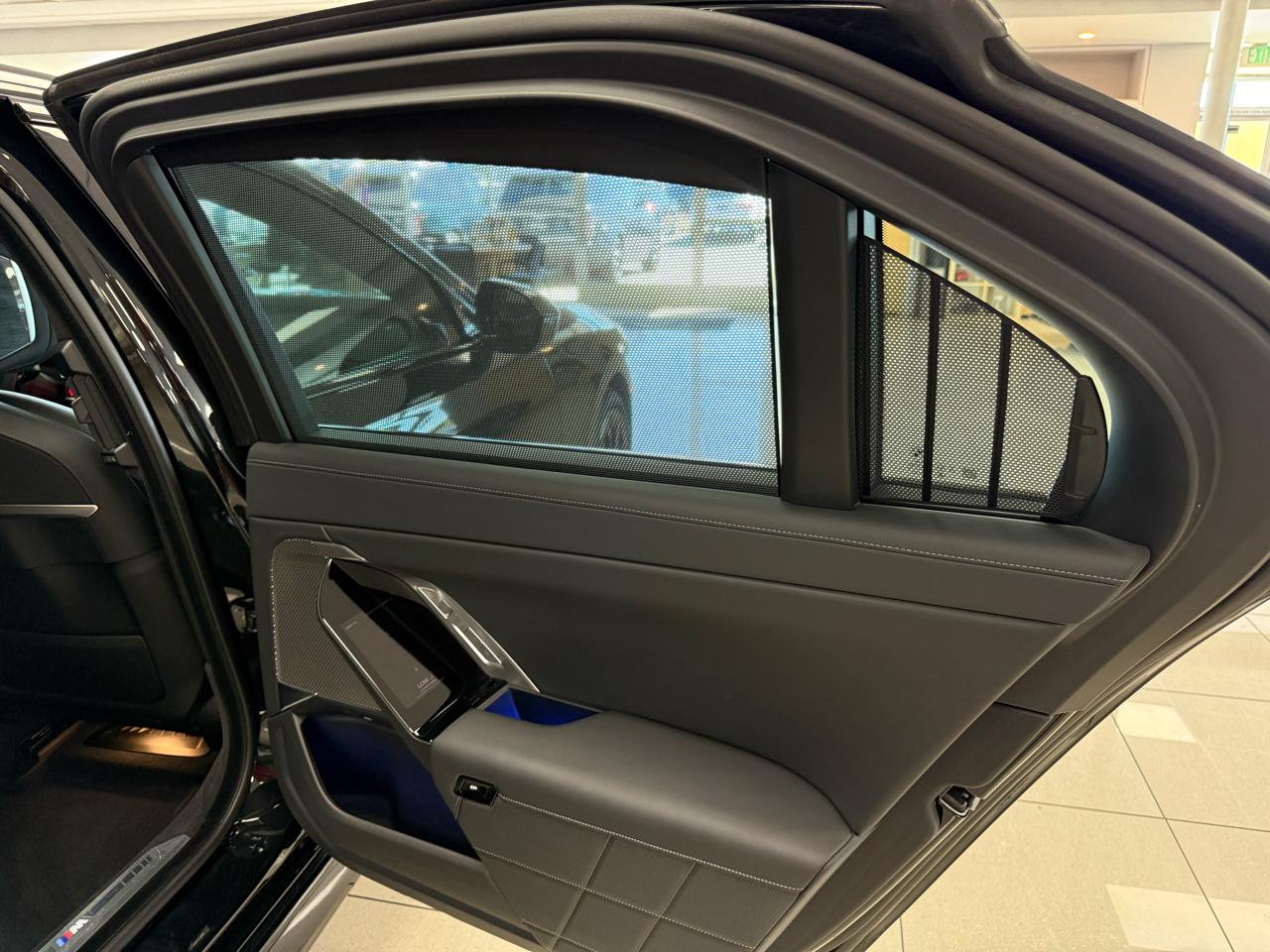 BMW 7-Series 760i xDrive 2023