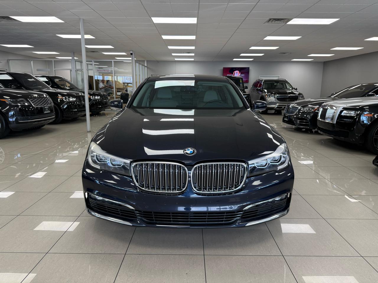 BMW 7-Series 740i 2016