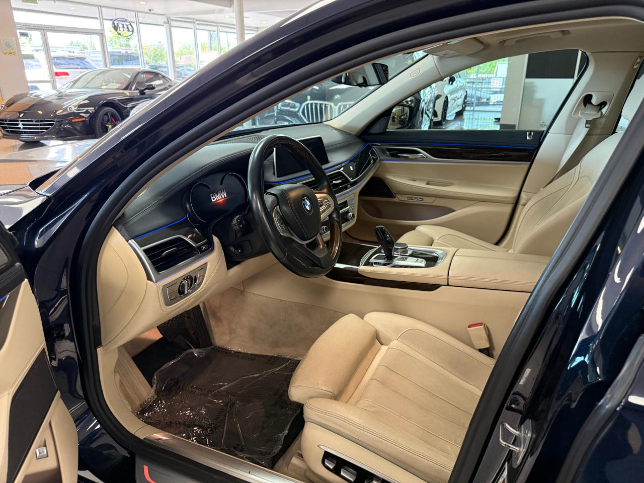 BMW 7-Series 740i 2016