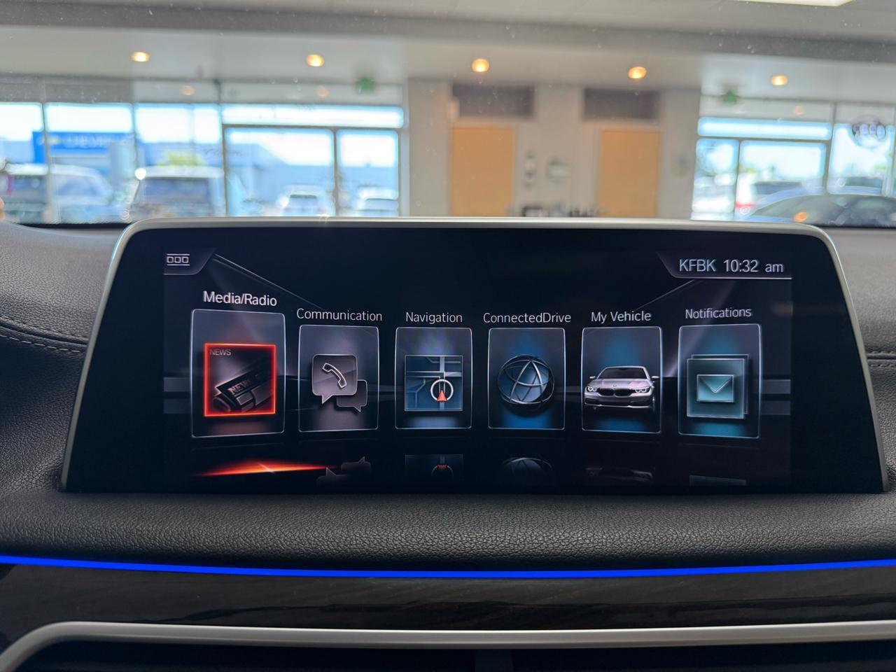 BMW 7-Series 740i 2016