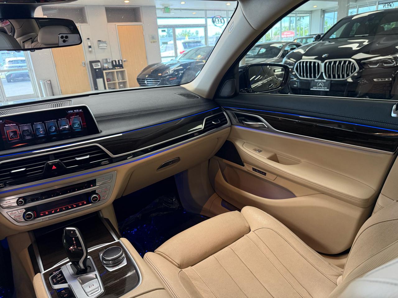 BMW 7-Series 740i 2016