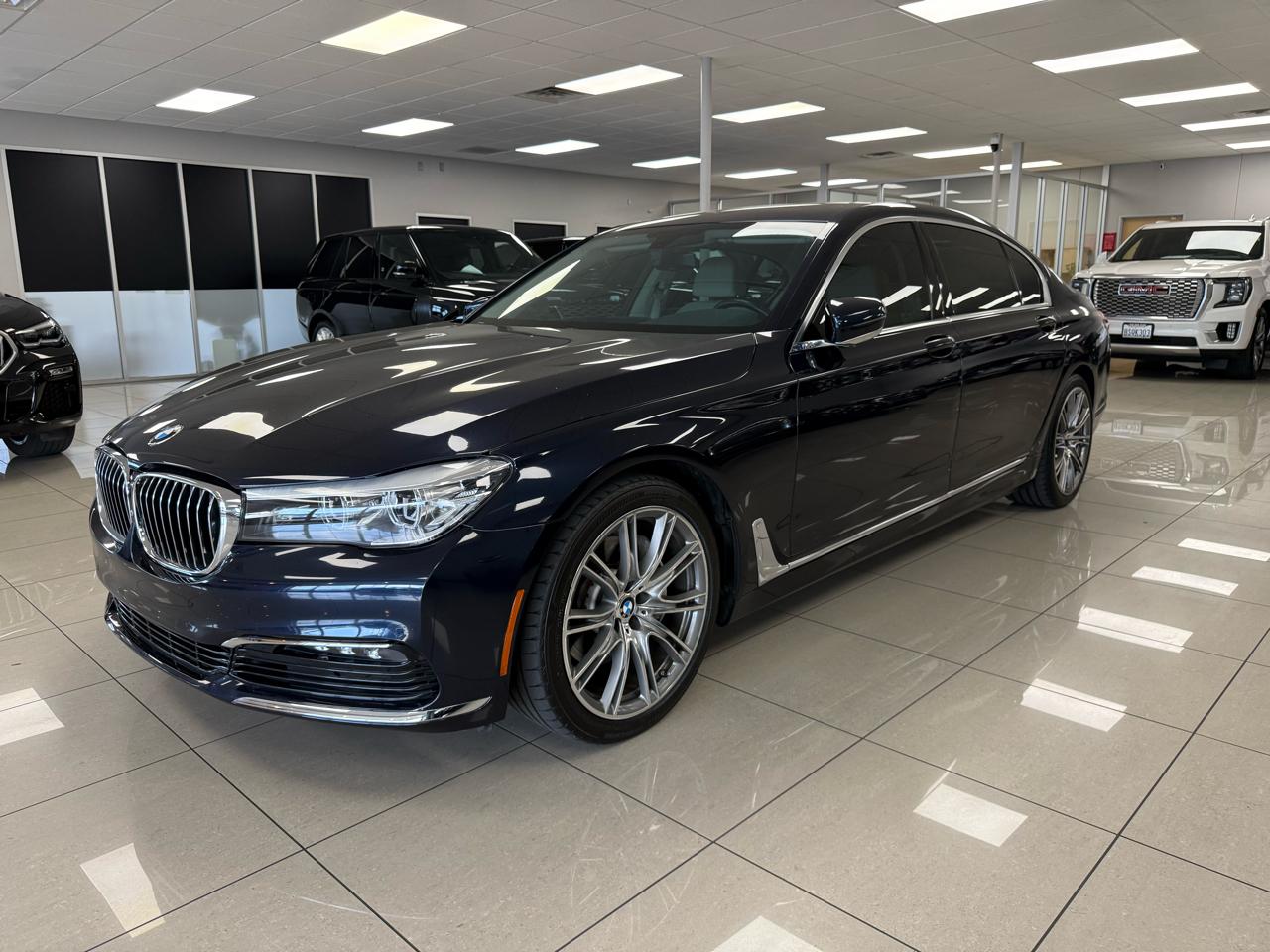 BMW 7-Series 740i 2016