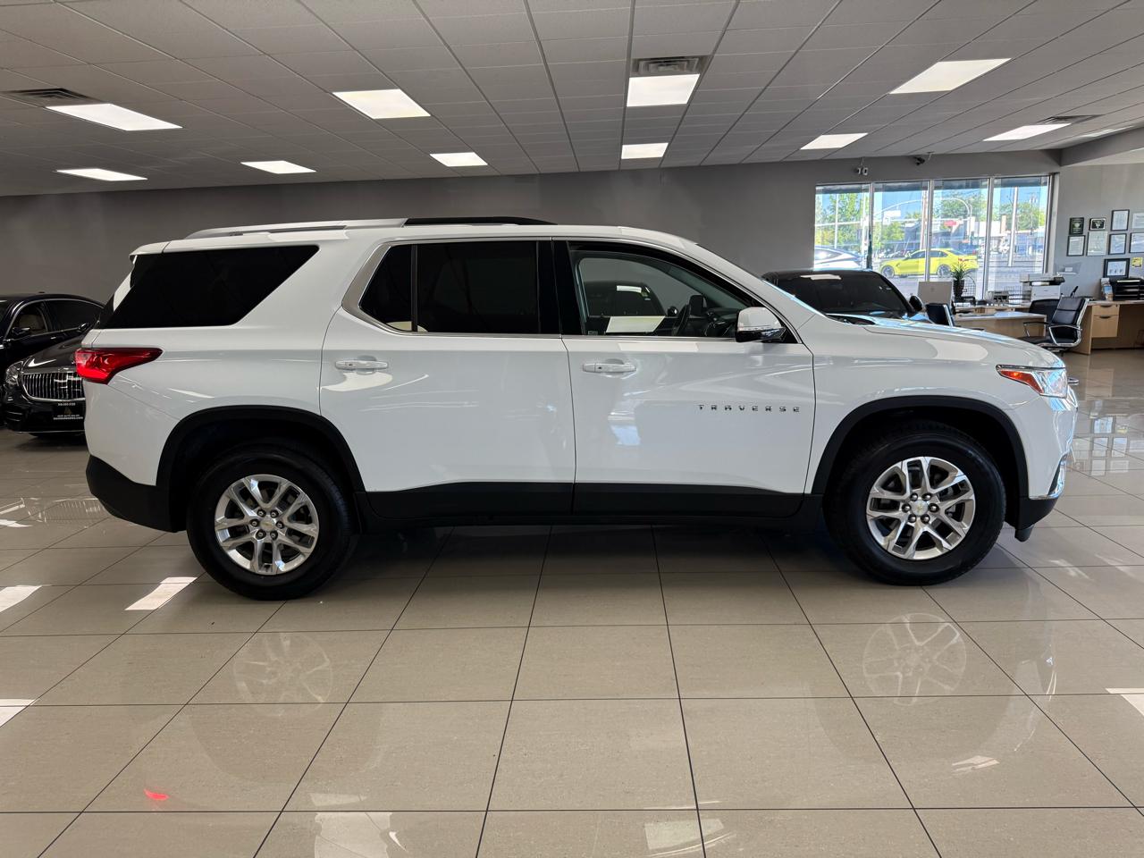 Chevrolet Traverse LT Cloth FWD 2018