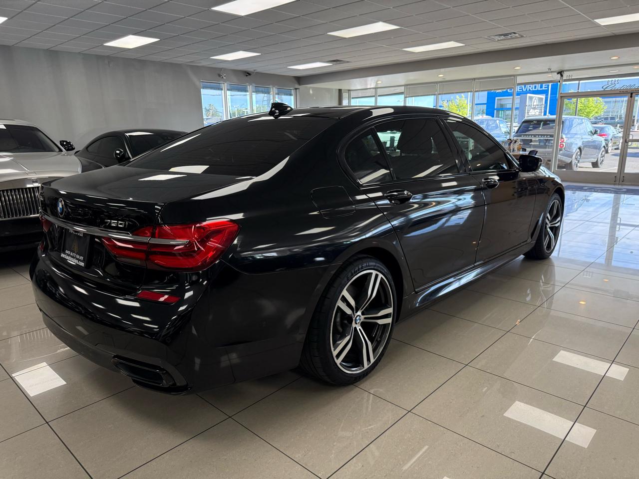 BMW 7-Series 750i 2018