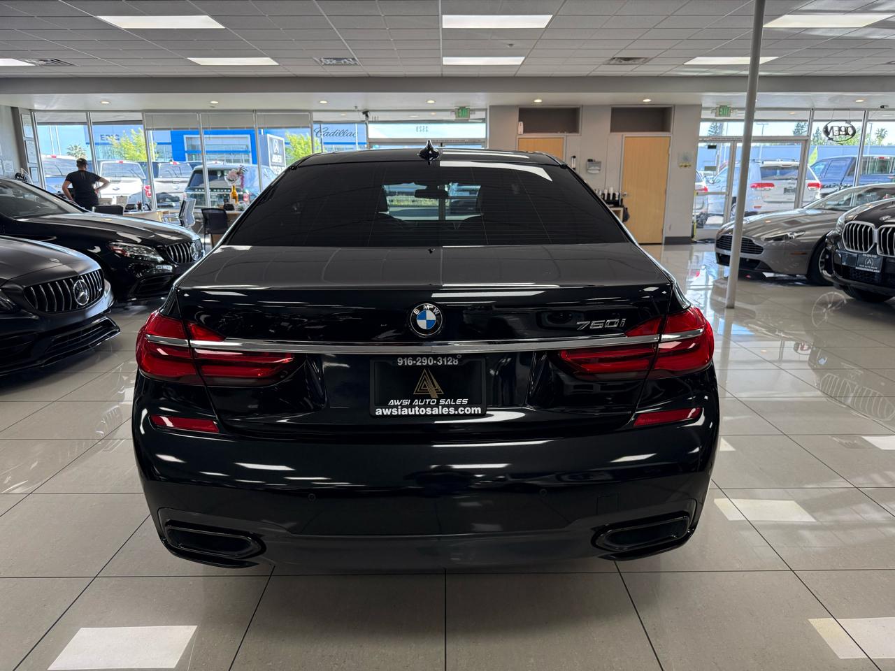 BMW 7-Series 750i 2018