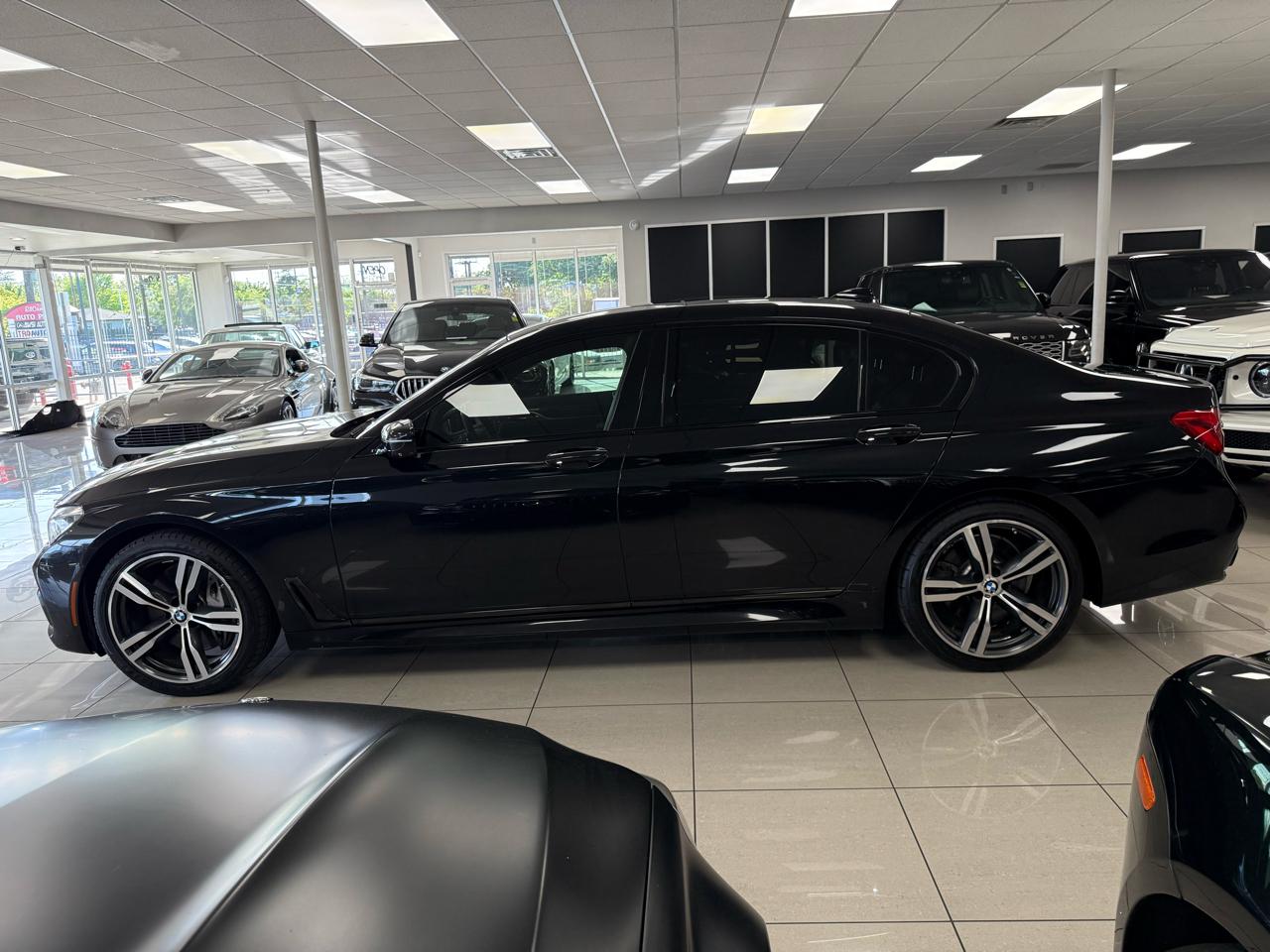 BMW 7-Series 750i 2018