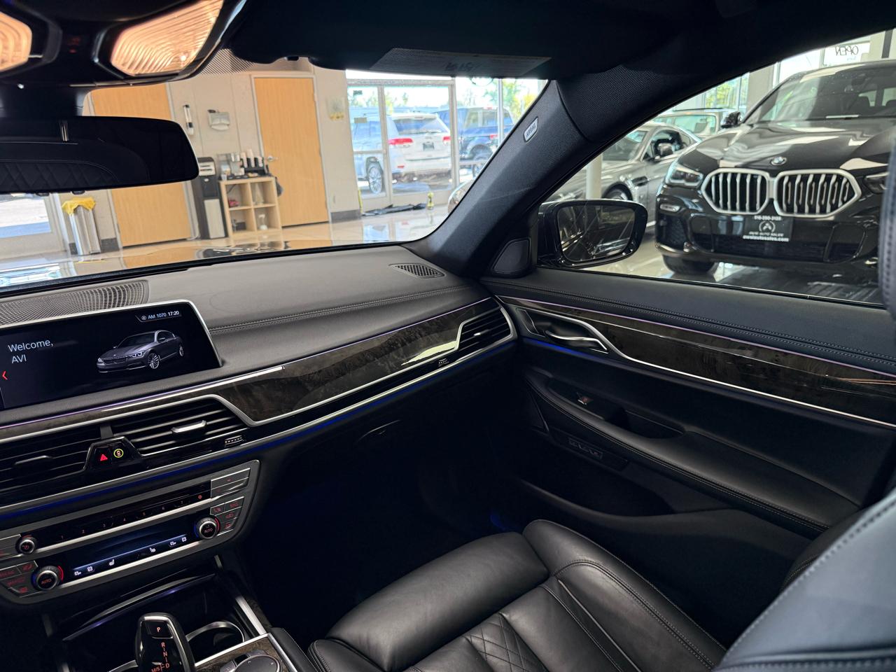 BMW 7-Series 750i 2018
