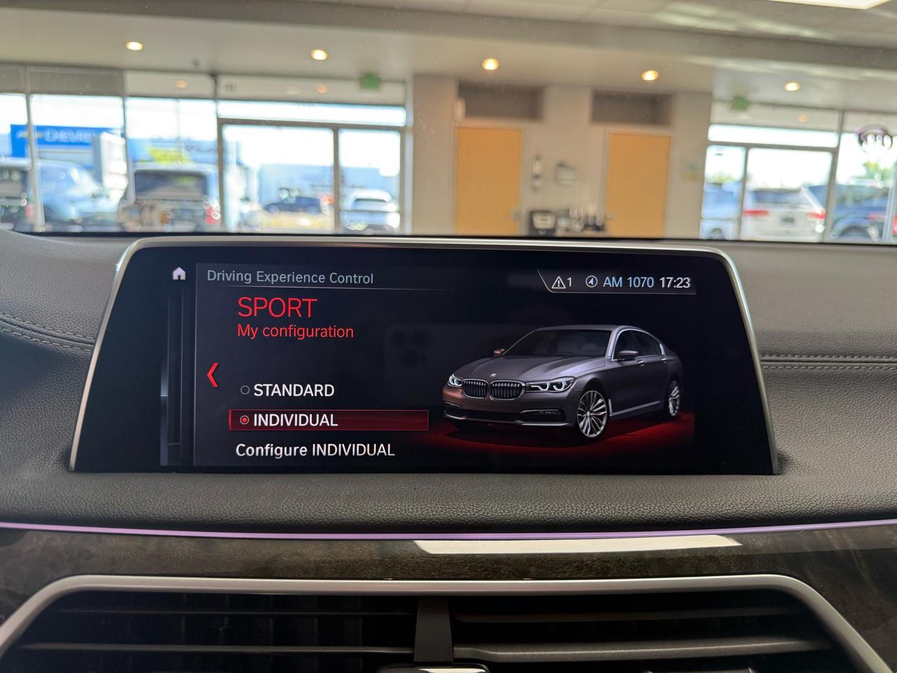 BMW 7-Series 750i 2018