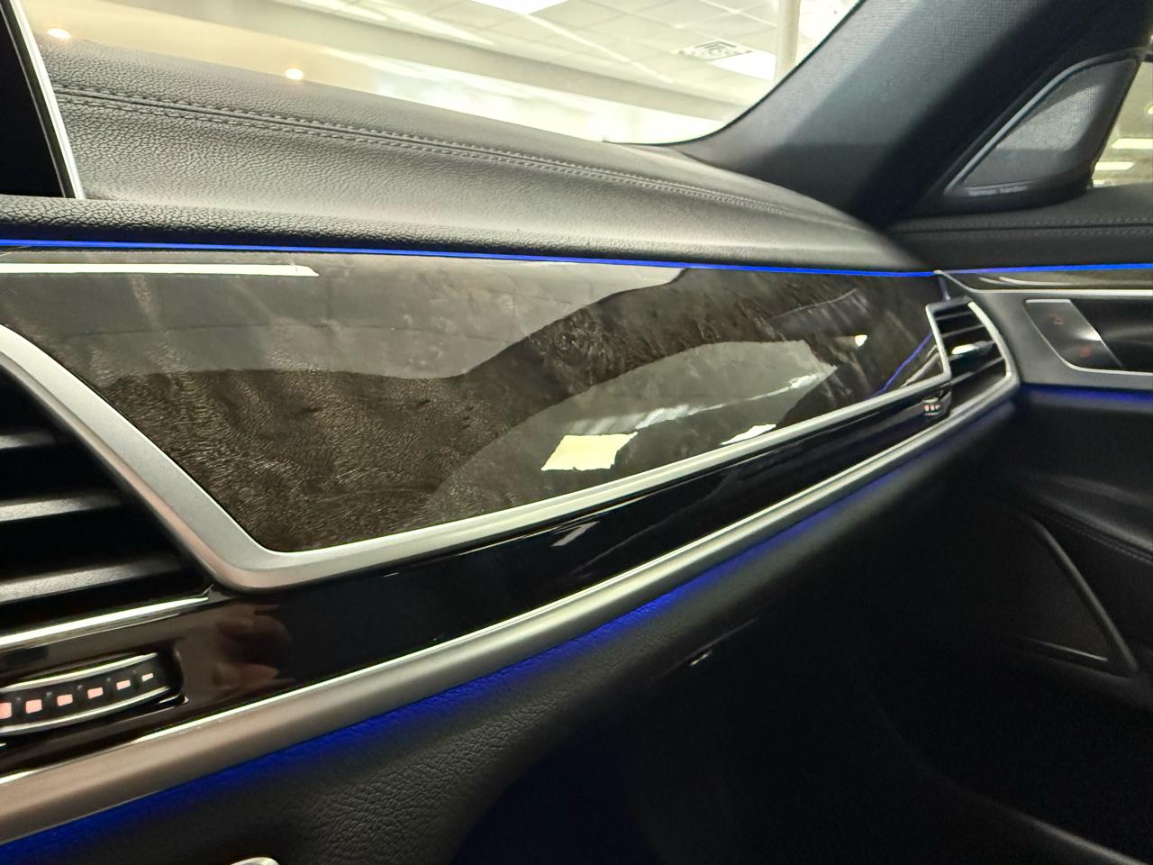 BMW 7-Series 750i 2018