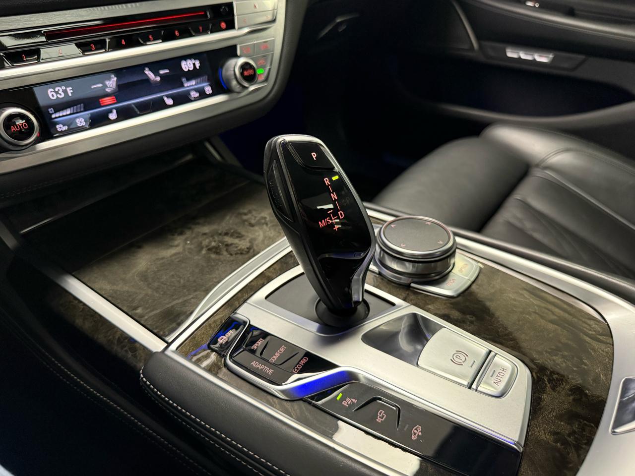 BMW 7-Series 750i 2018