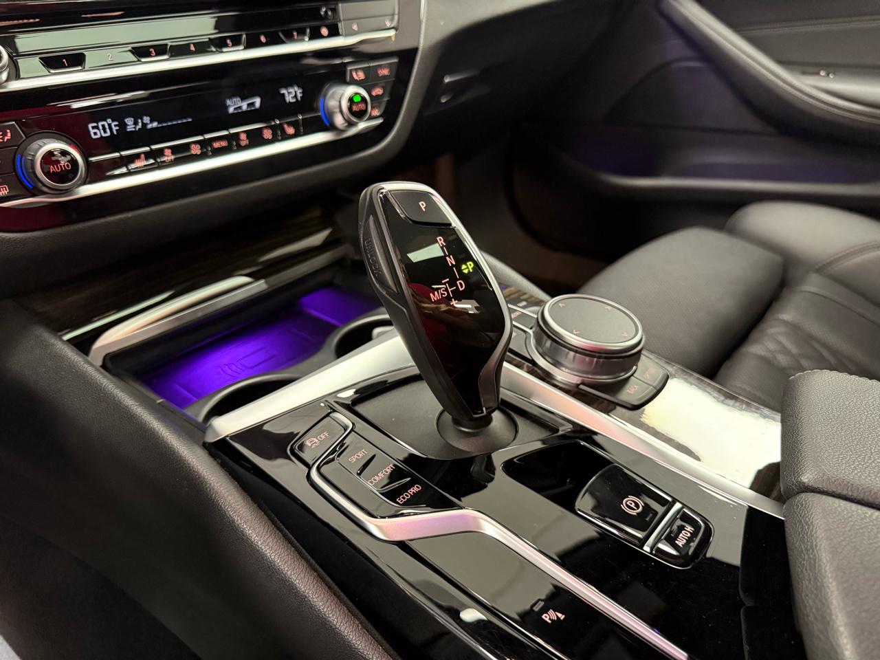 BMW 5-Series 530i 2021