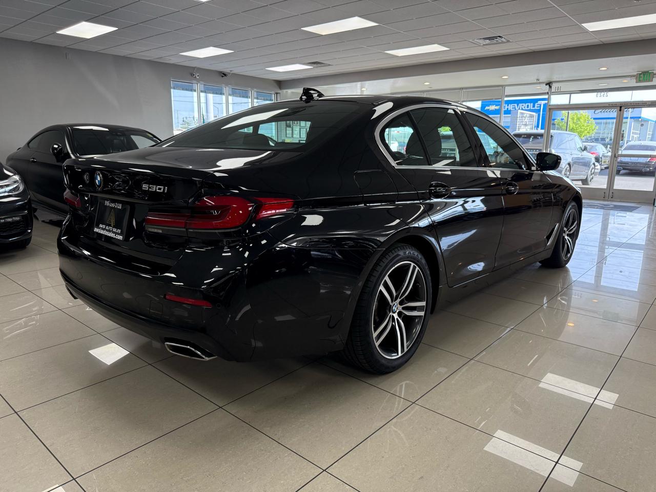 BMW 5-Series 530i 2021