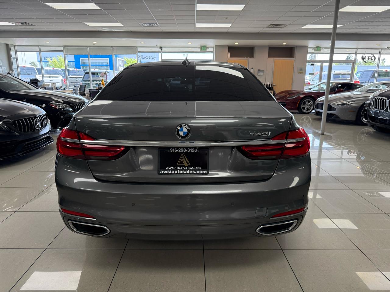 BMW 7-Series 740i 2016