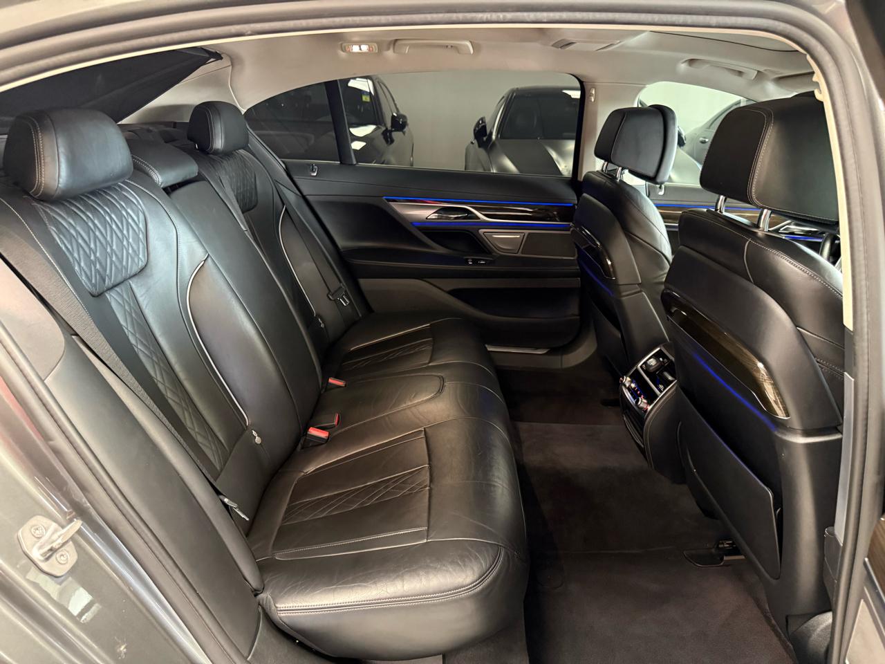 BMW 7-Series 740i 2016