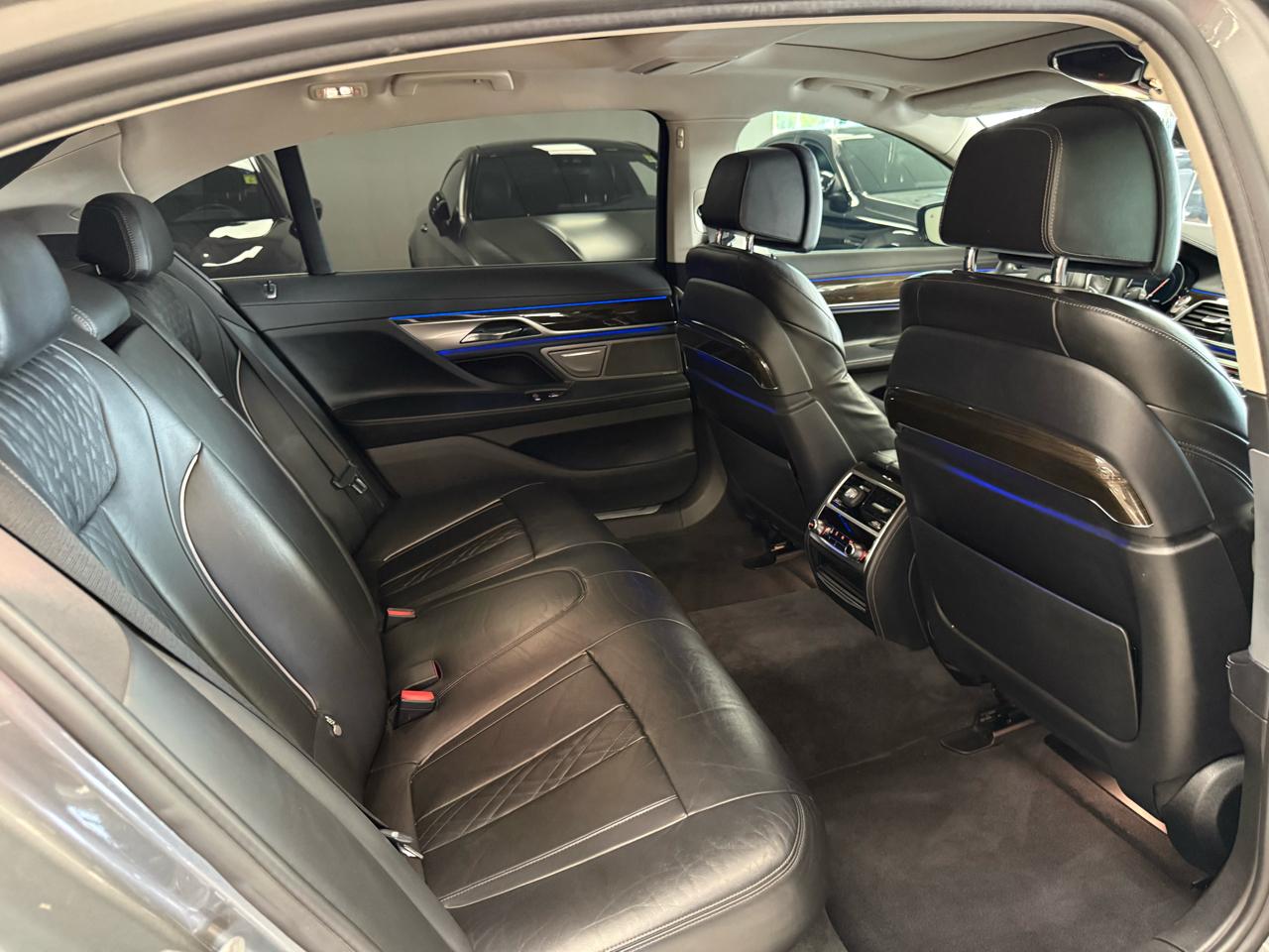 BMW 7-Series 740i 2016