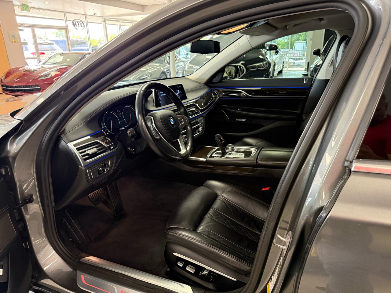 BMW 7-Series 740i 2016