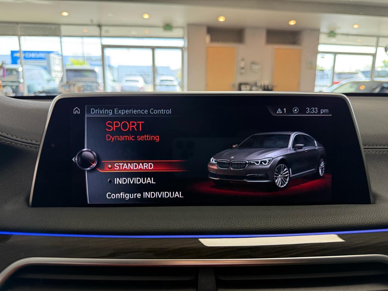 BMW 7-Series 740i 2016