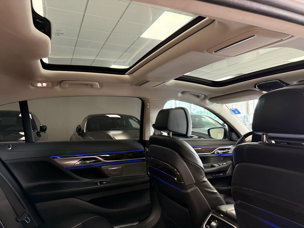 BMW 7-Series 740i 2016