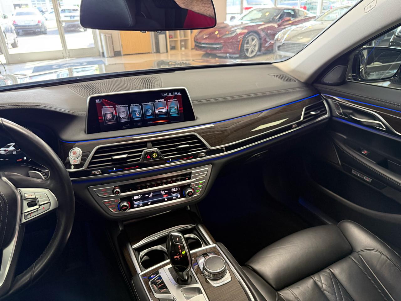 BMW 7-Series 740i 2016