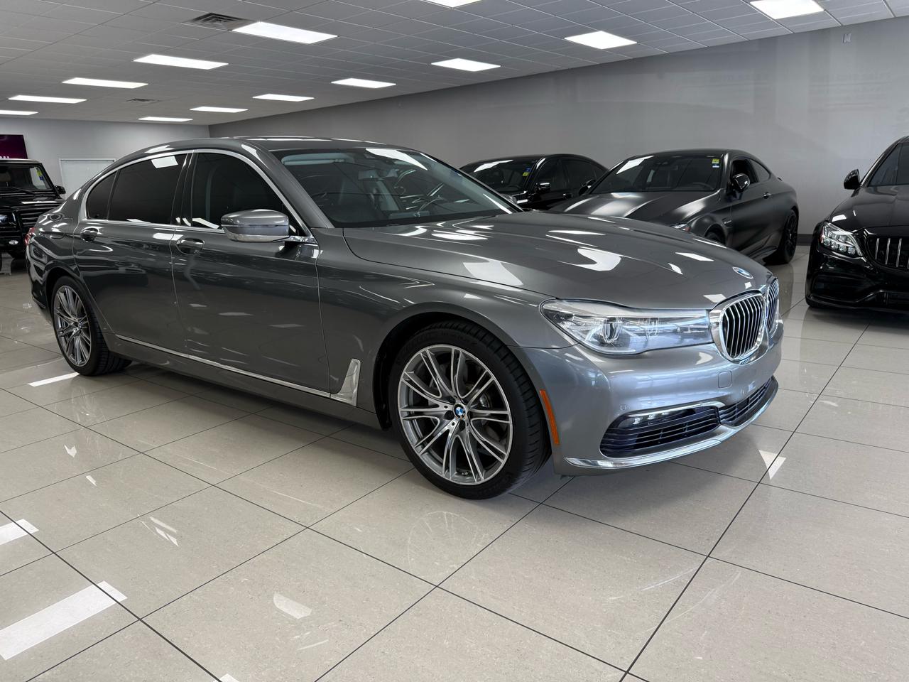 BMW 7-Series 740i 2016
