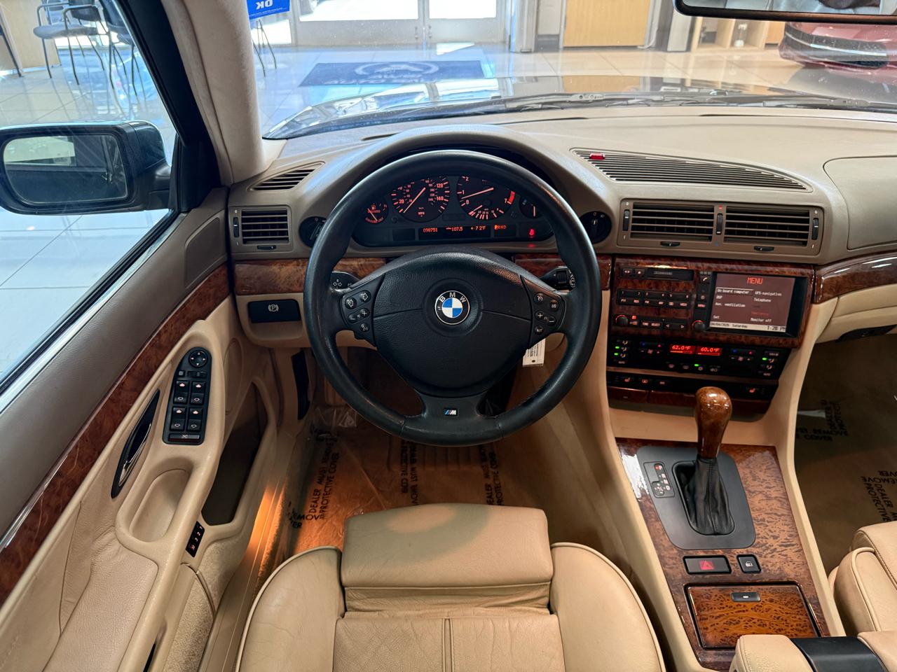 BMW 7-Series 740i 2001