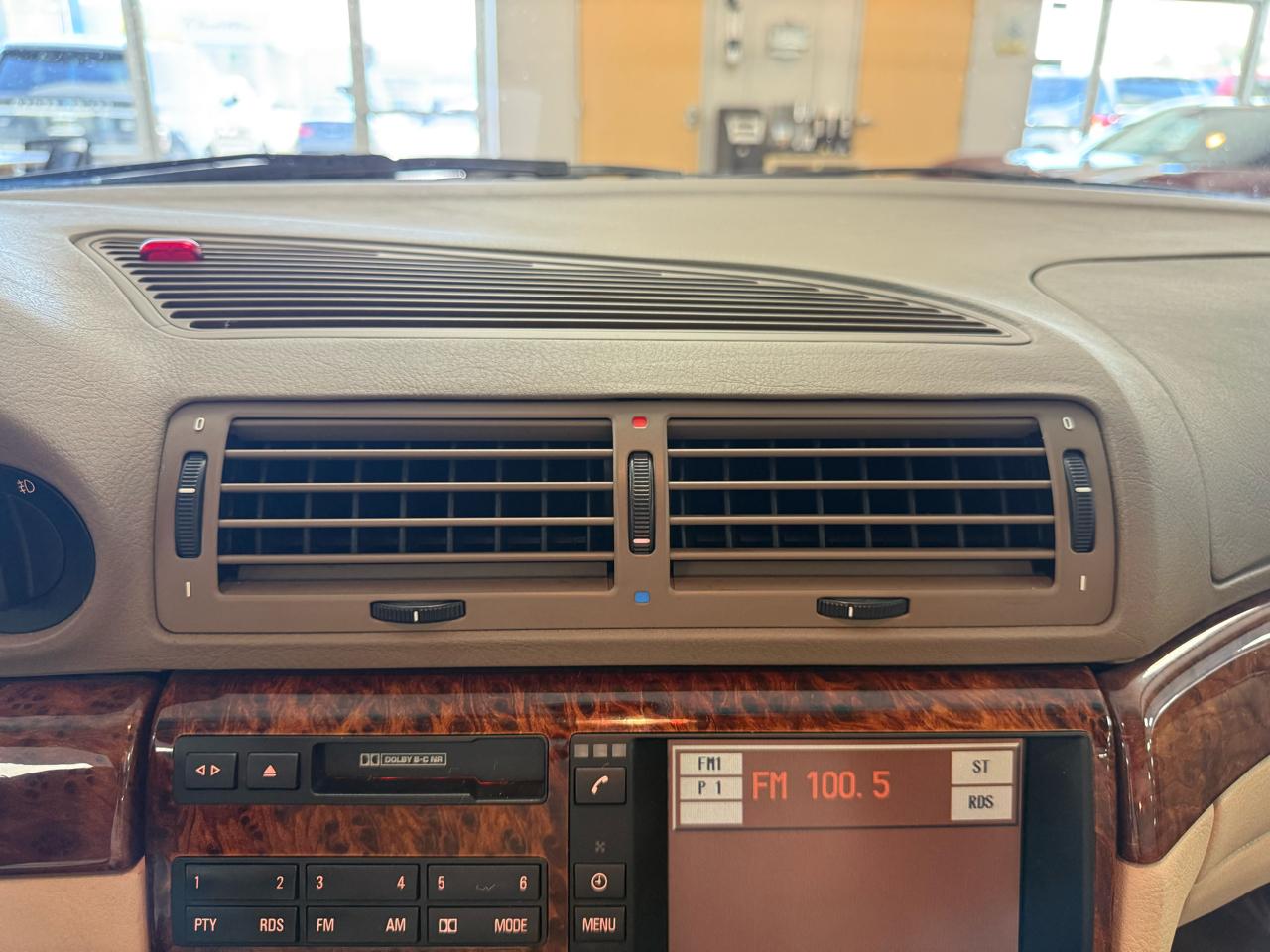 BMW 7-Series 740i 2001