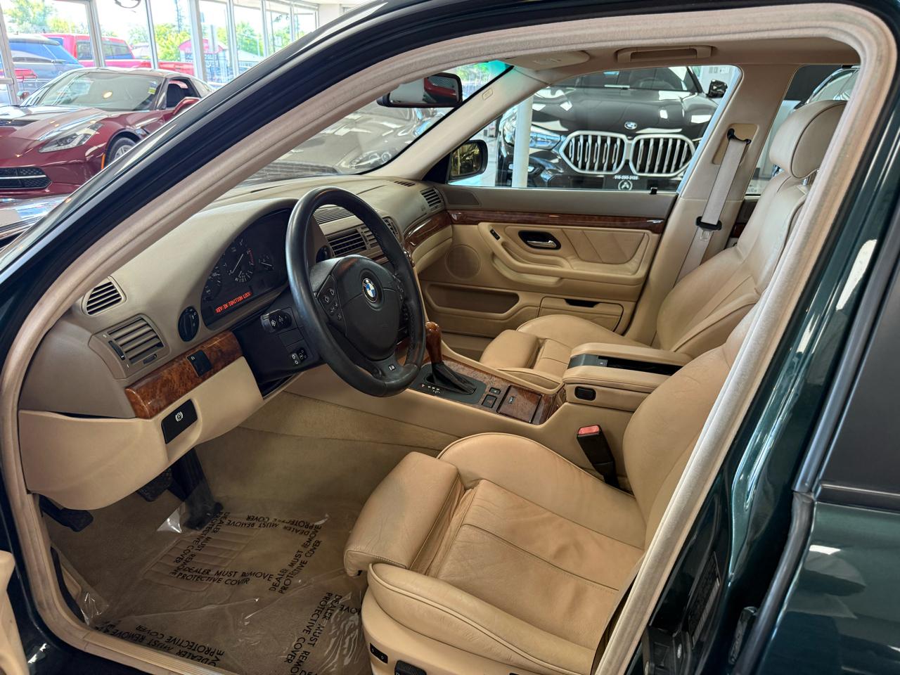 BMW 7-Series 740i 2001
