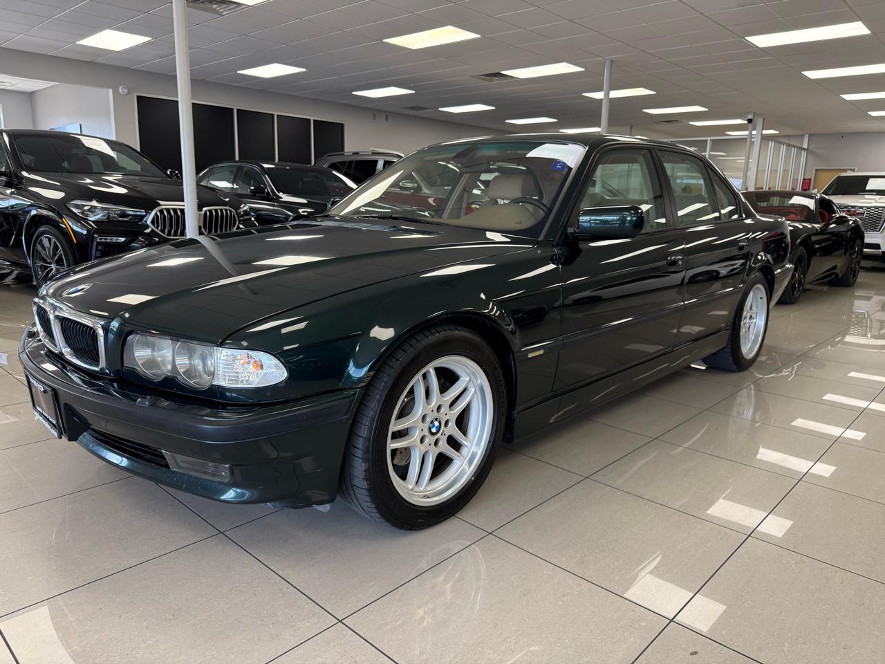 BMW 7-Series 740i 2001