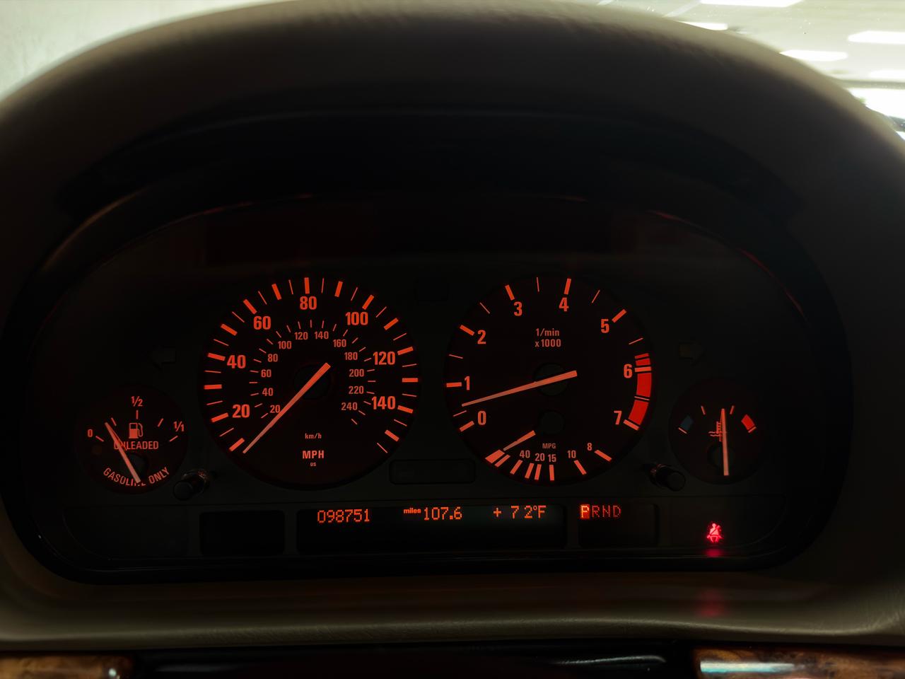 BMW 7-Series 740i 2001