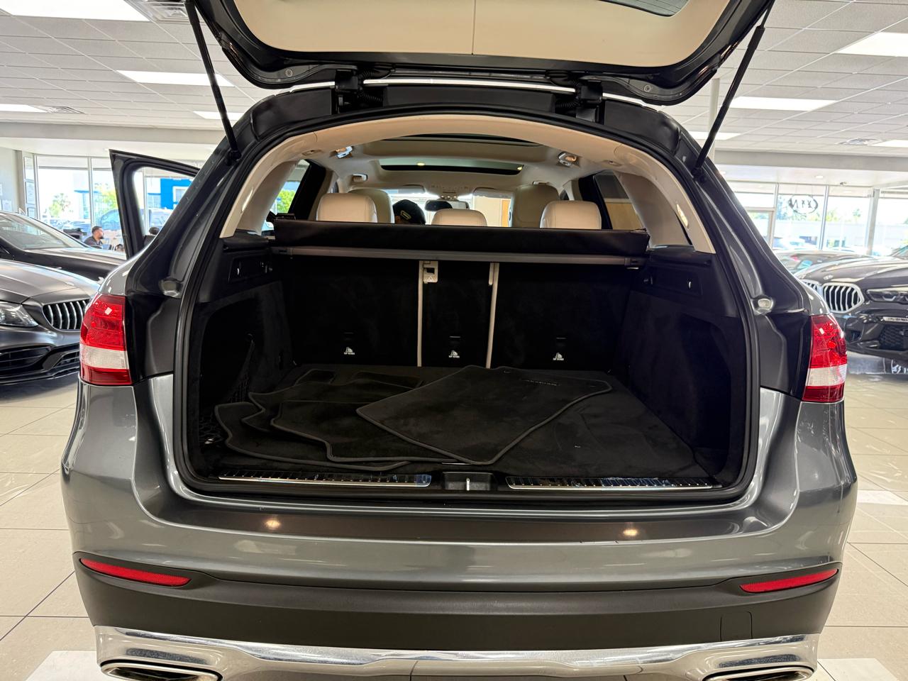 Mercedes-Benz GLC-Class GLC300 4MATIC 2017