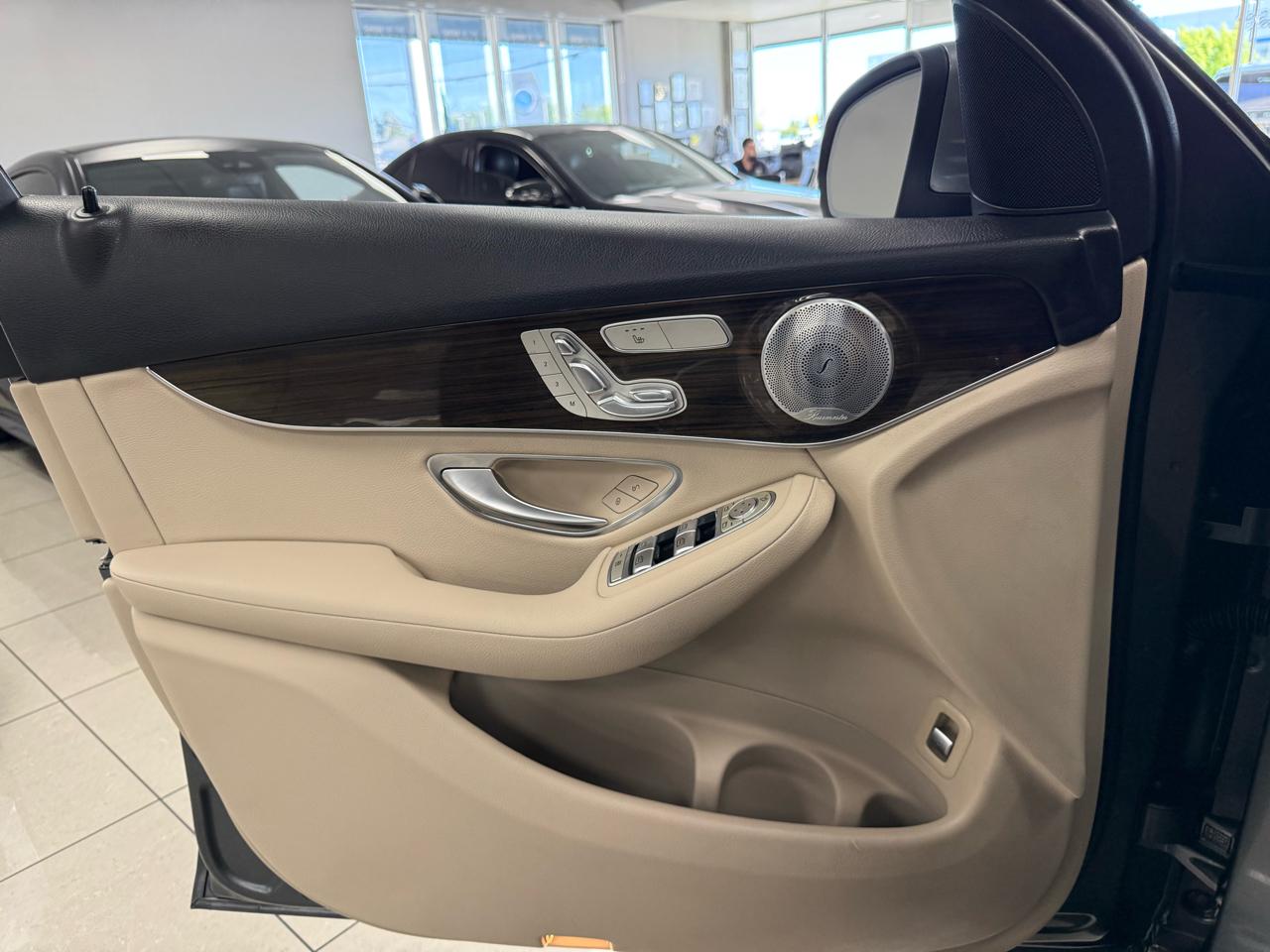 Mercedes-Benz GLC-Class GLC300 4MATIC 2017