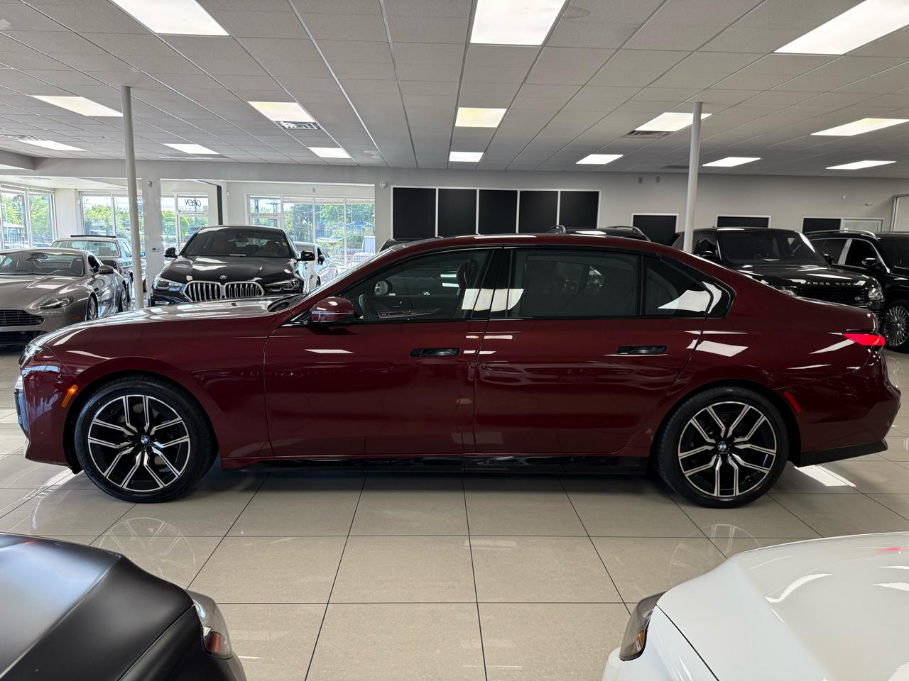 BMW 7-Series 740i 2023