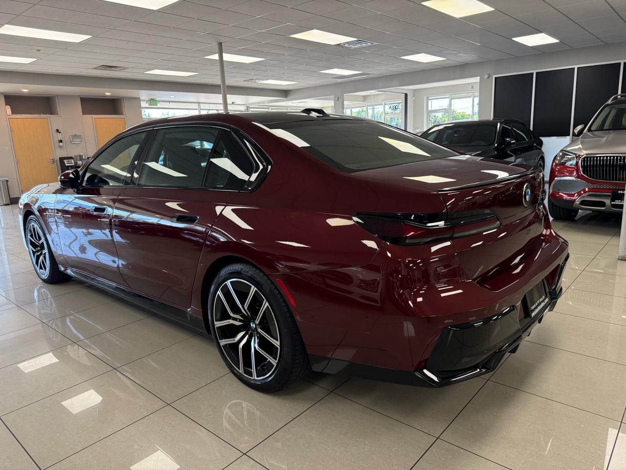 BMW 7-Series 740i 2023