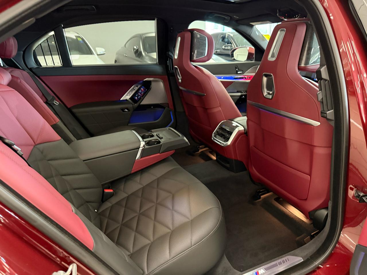 BMW 7-Series 740i 2023