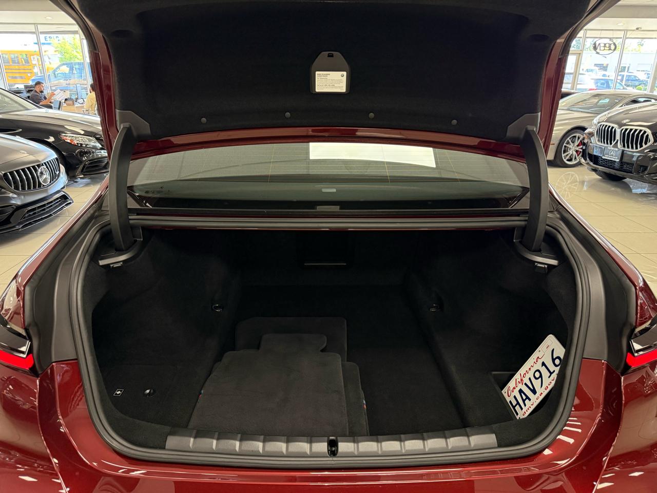 BMW 7-Series 740i 2023