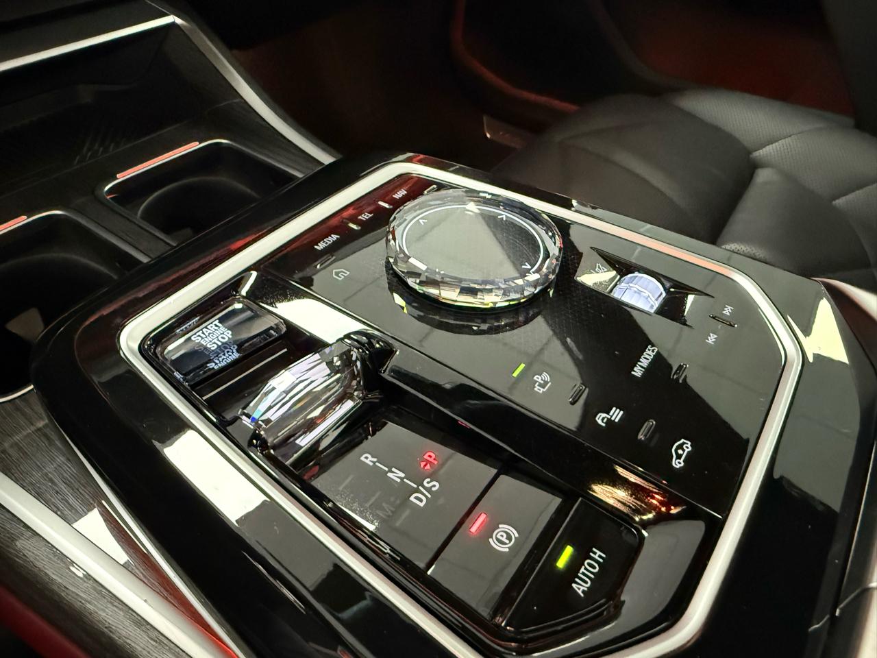 BMW 7-Series 740i 2023