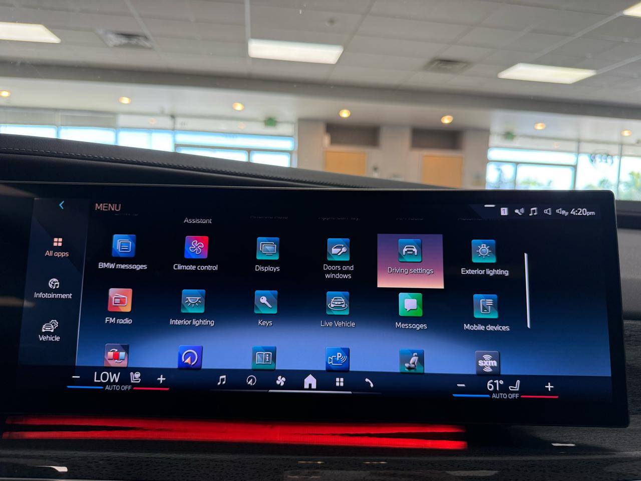 BMW 7-Series 740i 2023