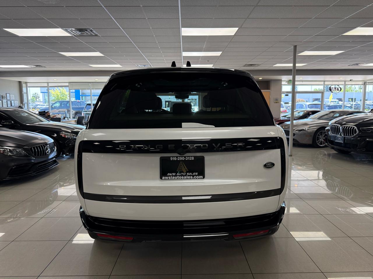 Land Rover New Range Rover SE 2023