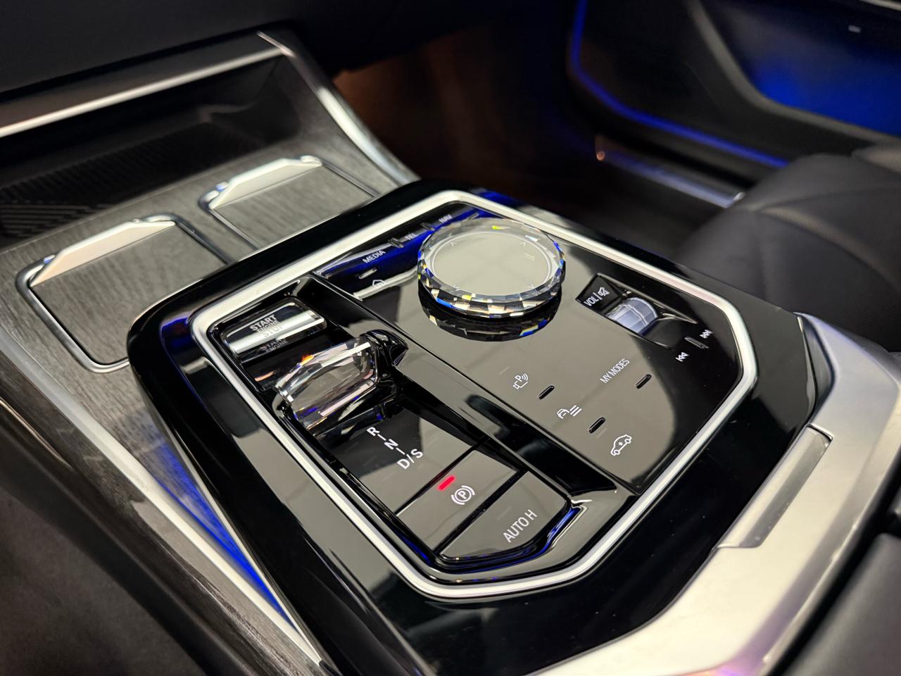 BMW 7-Series 740i 2024