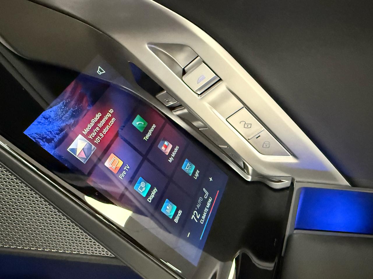 BMW 7-Series 740i 2024