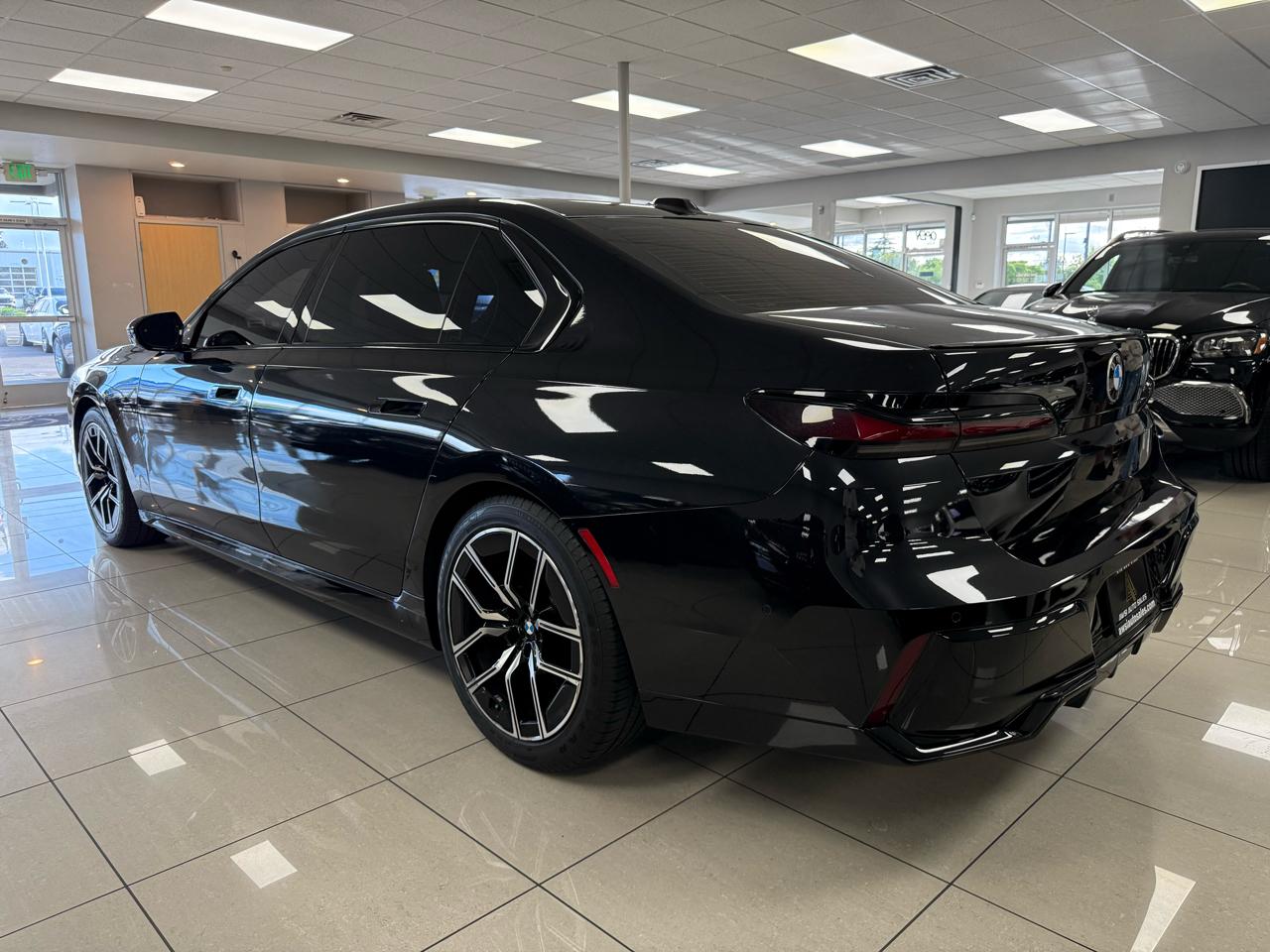 BMW 7-Series 740i 2024