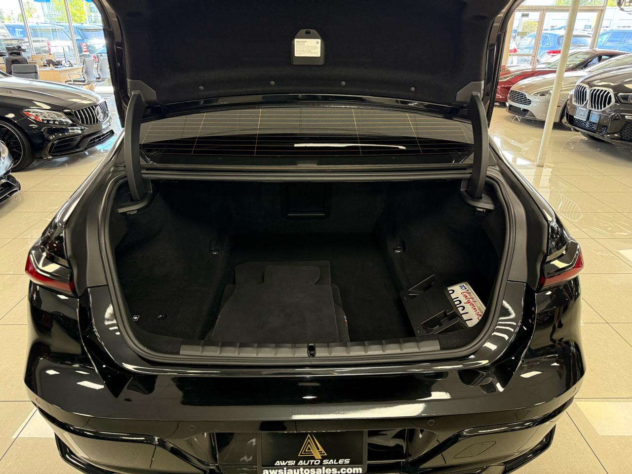 BMW 7-Series 740i 2024