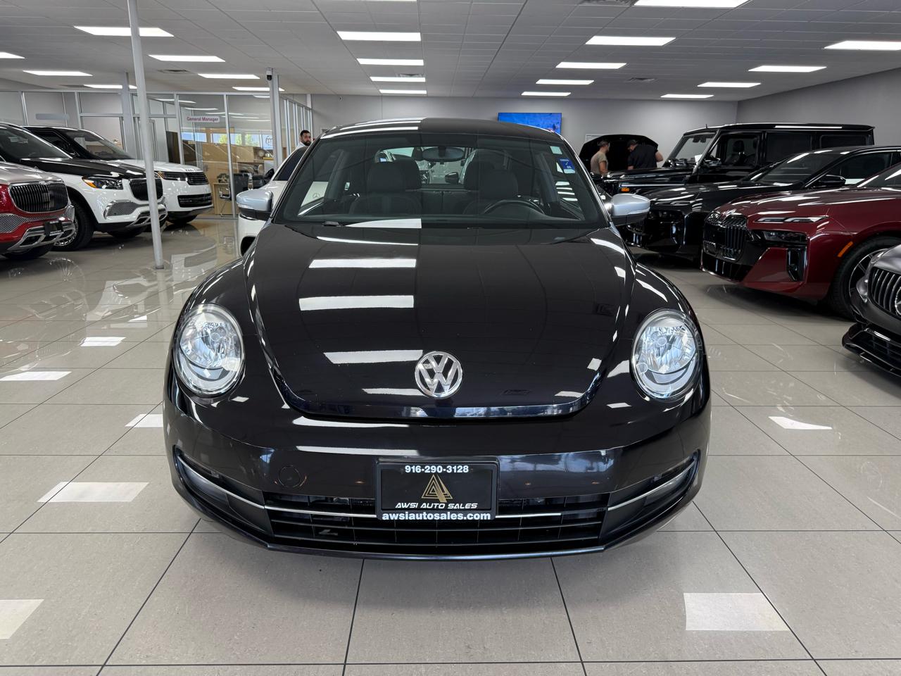 Volkswagen Beetle 2.0T Turbo 2012