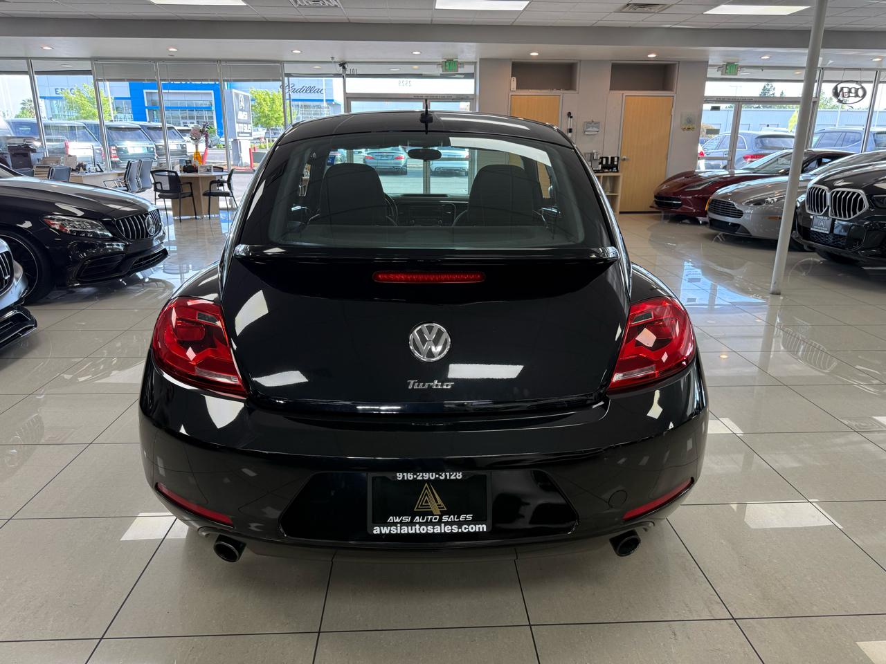 Volkswagen Beetle 2.0T Turbo 2012