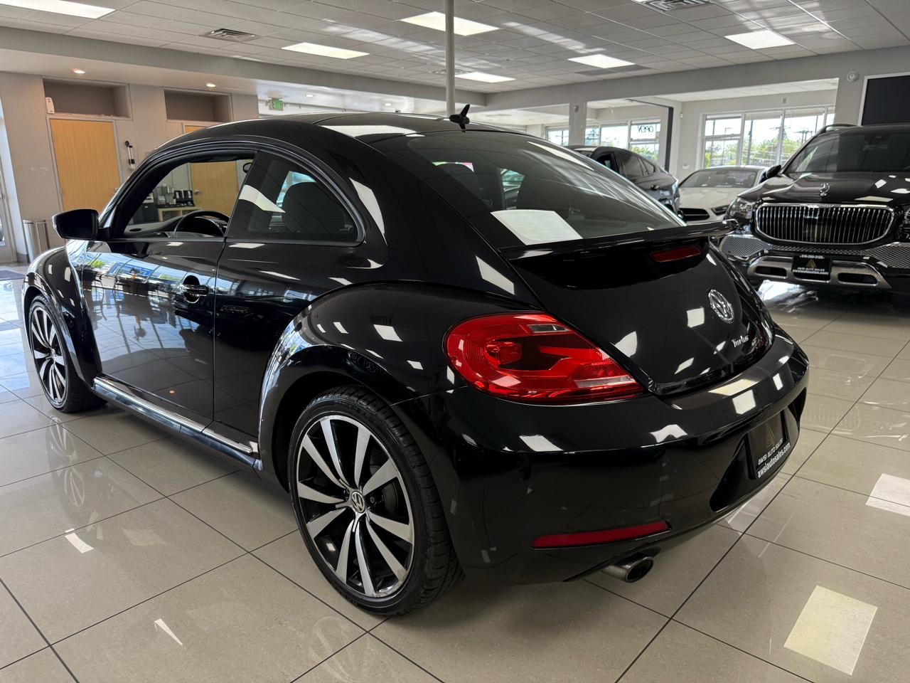 Volkswagen Beetle 2.0T Turbo 2012