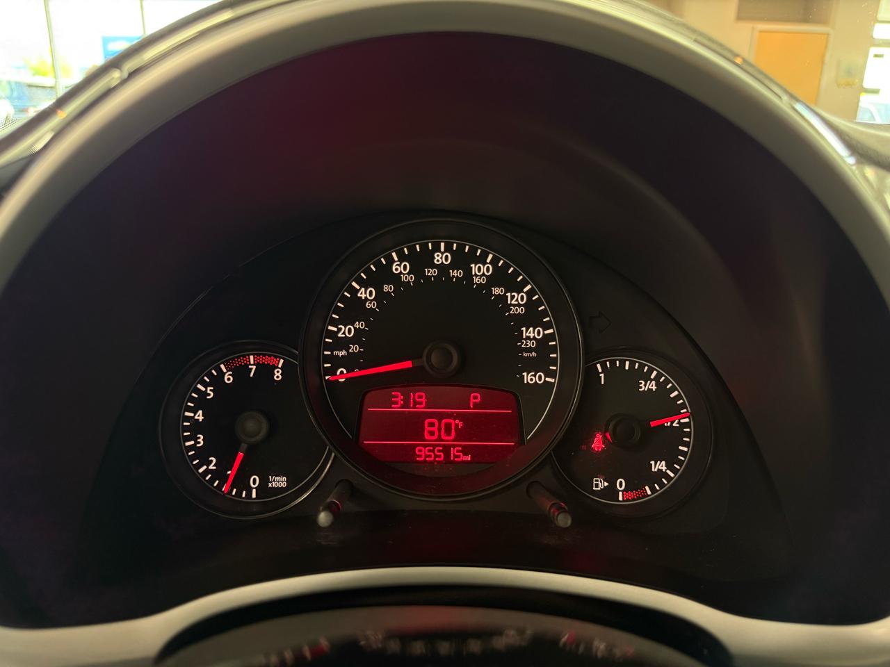 Volkswagen Beetle 2.0T Turbo 2012