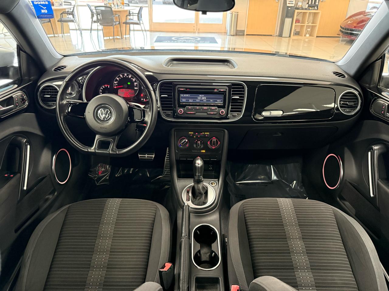 Volkswagen Beetle 2.0T Turbo 2012