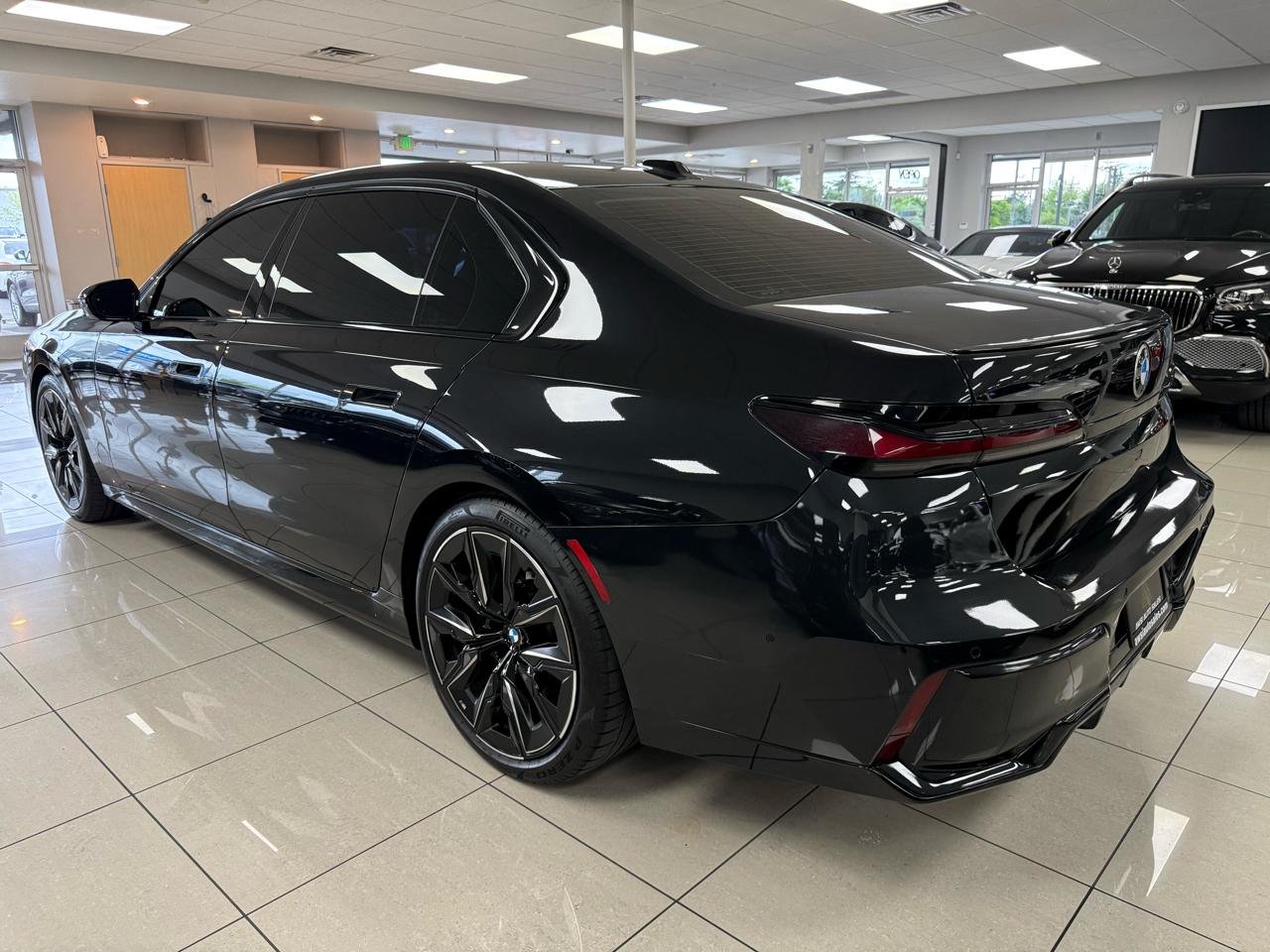 BMW 7-Series 740i 2023