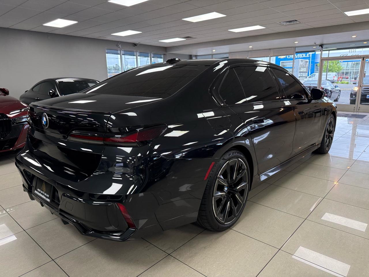 BMW 7-Series 740i 2023