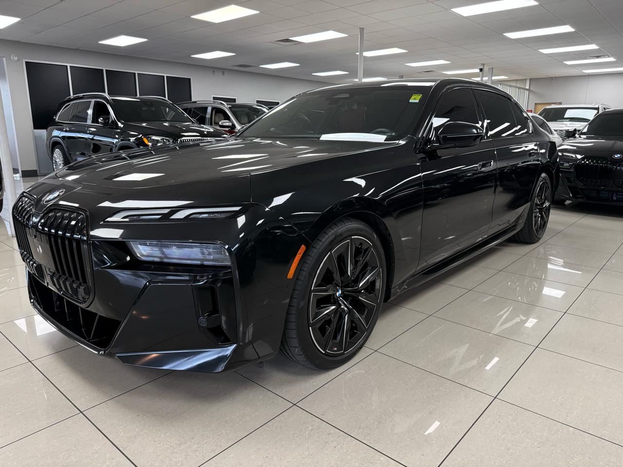 BMW 7-Series 740i 2023